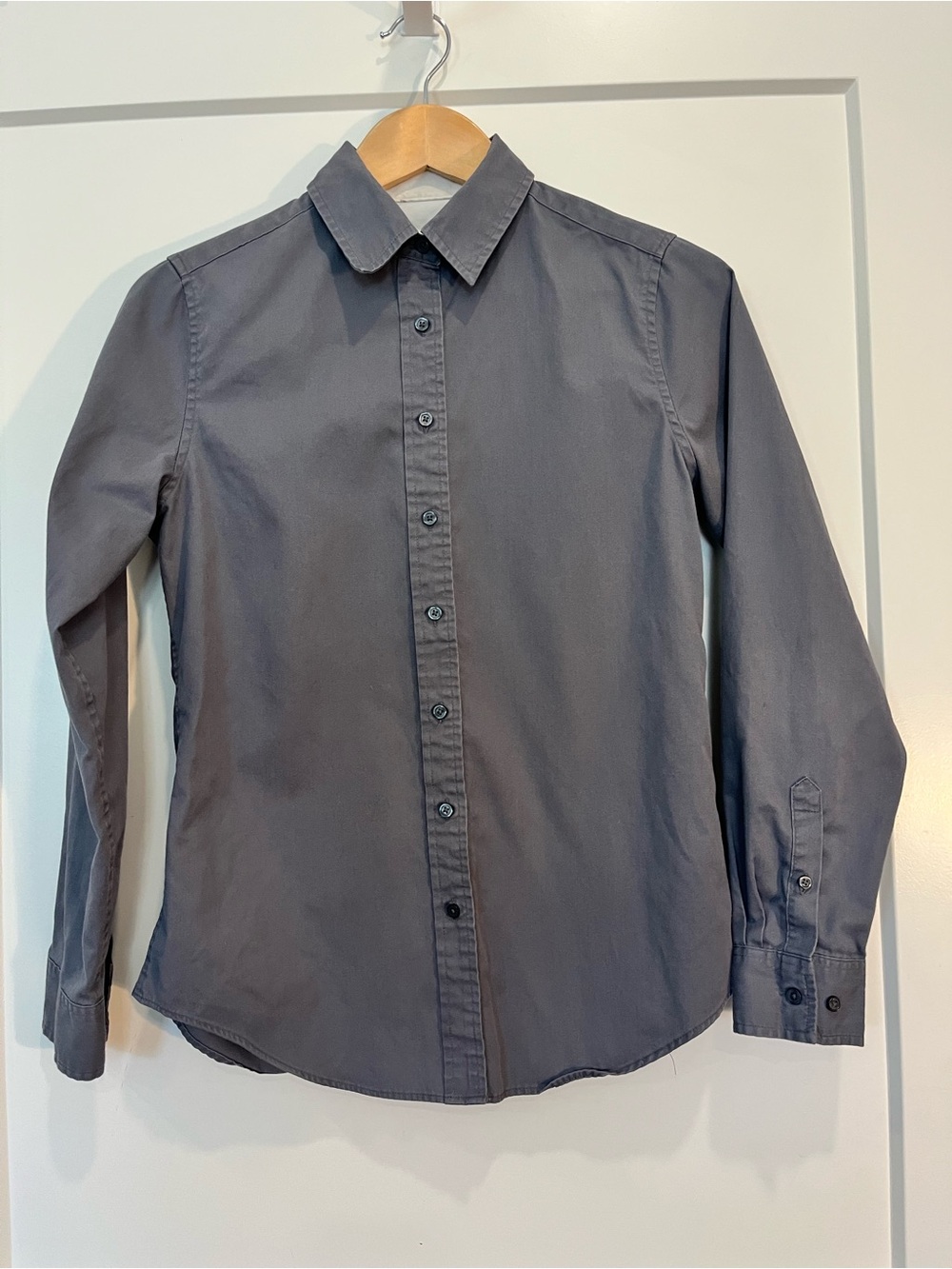 Androgynous Fox Long Sleeve Button-Down Gray Shirt Neutral Minimalist Sz XS